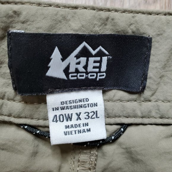 REI Convertible Cargo Hiking Pants Men 40x32 Khaki Green Shorts Packable Outdoor - Picture 8 of 11